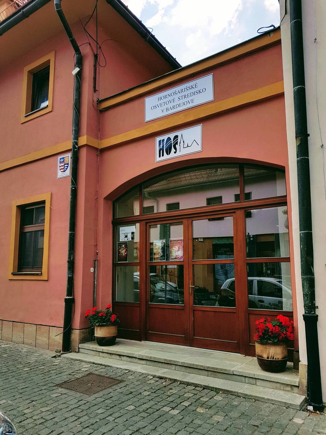 Hornošarišské osvetové stredisko
