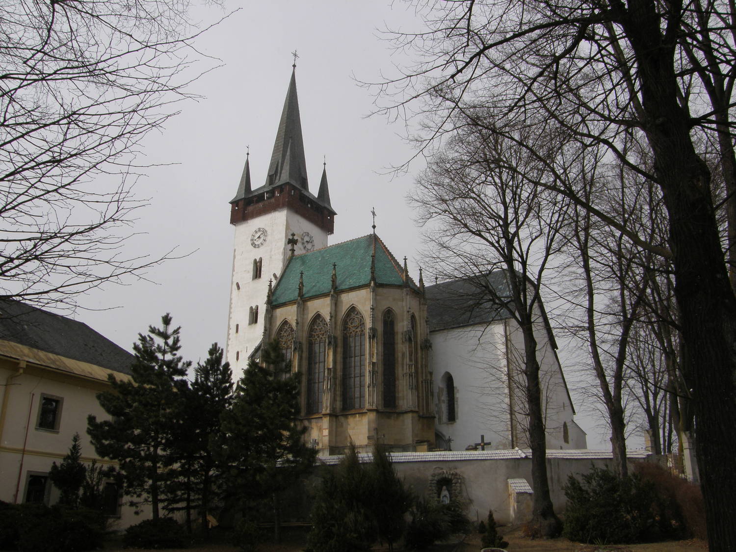Kostol sv. Ladislava a Kaplnka Zápoľských