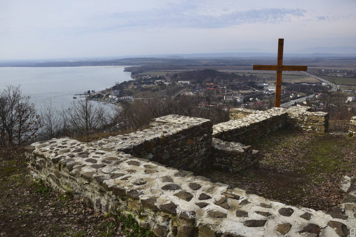 Zrúcaniny kostola pod Senderovom