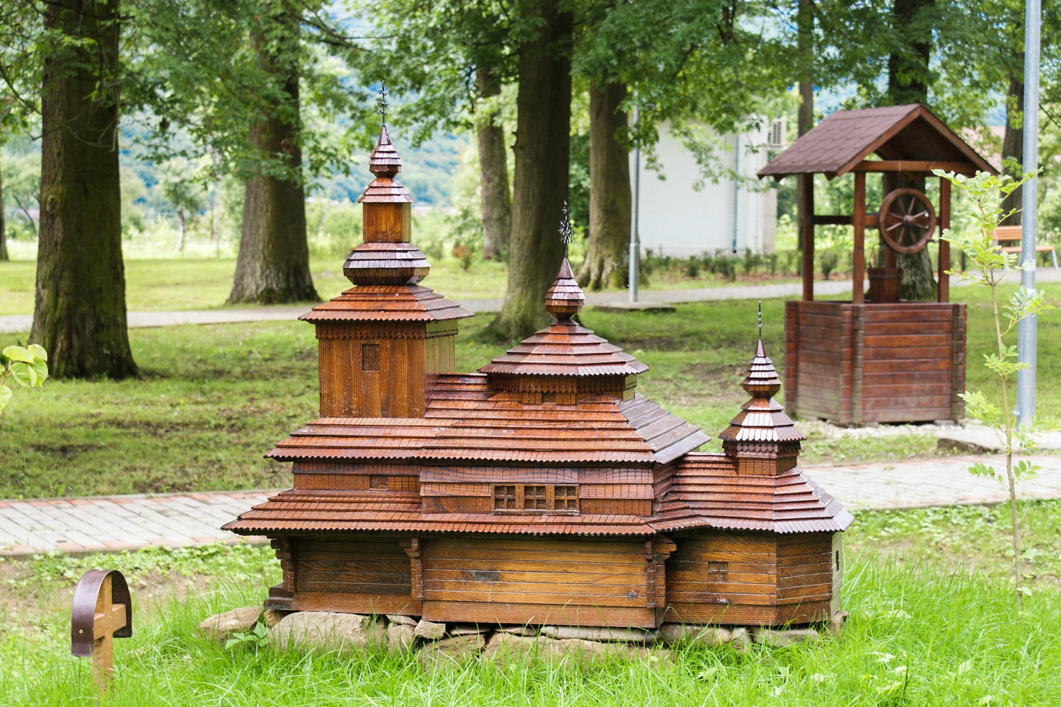 Miniatúry drevených kostolov