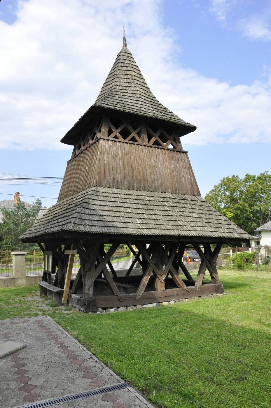 Drevená zvonica Malé Ozorovce