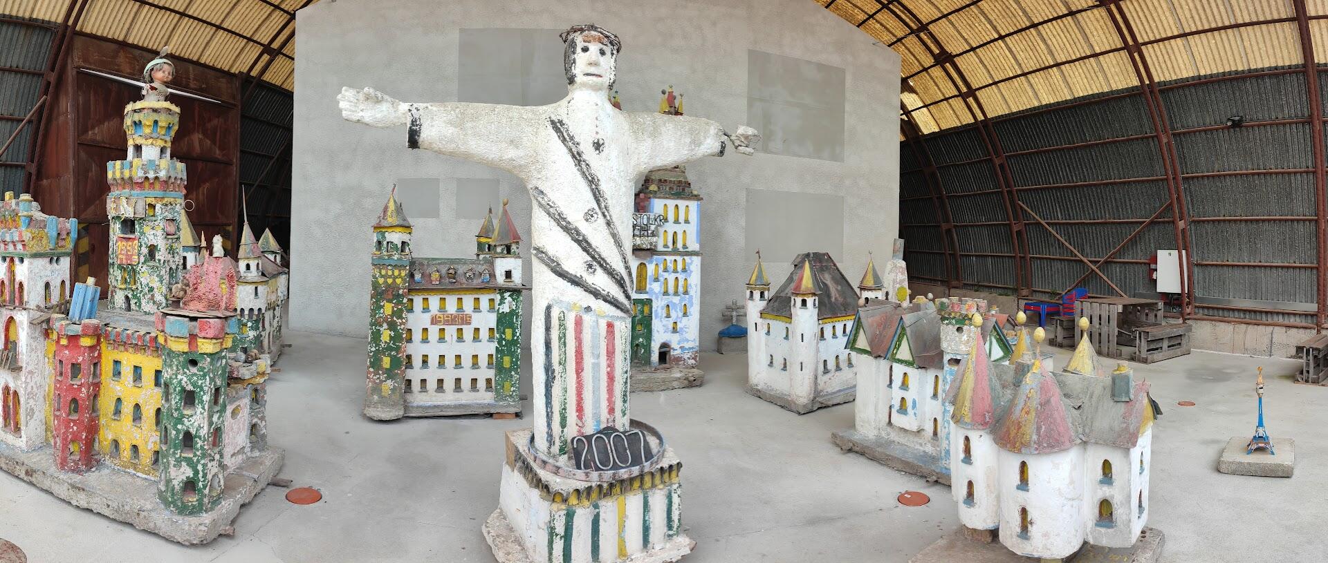 Kreatívne centrum a expozícia diel pána Sabaku