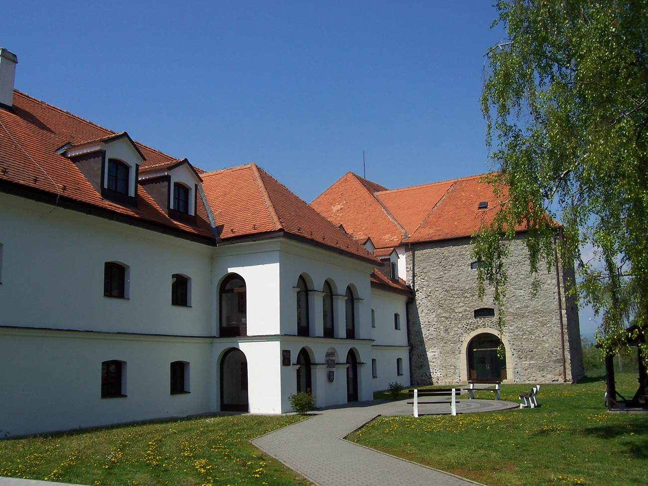 Tekovské múzeum