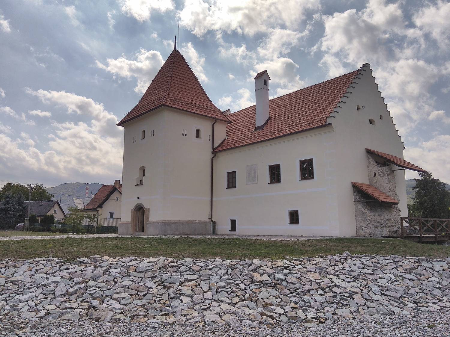 Kaštieľ Vodný hrad - Šimonovany