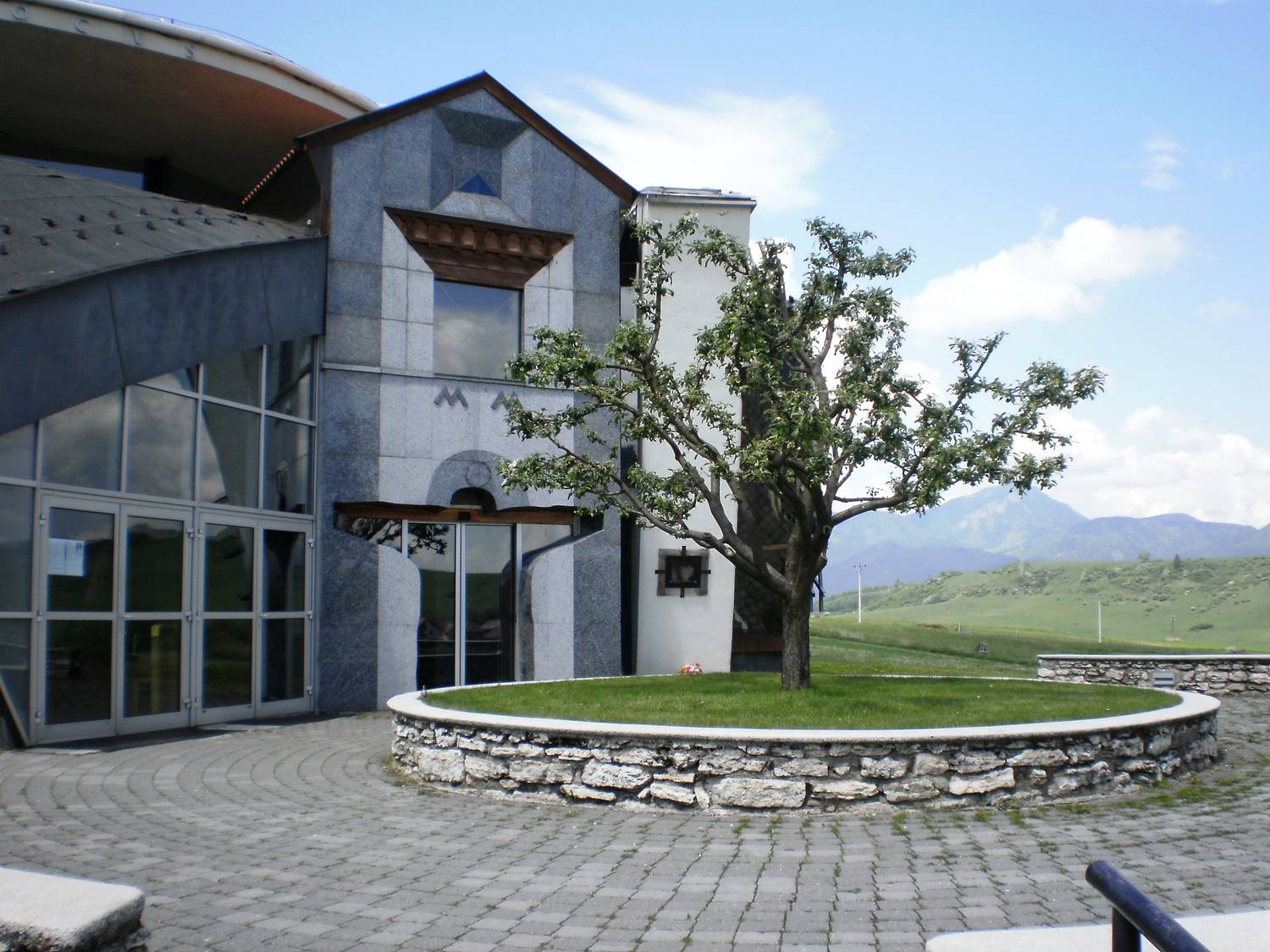 Kostol Dvoch sŕdc