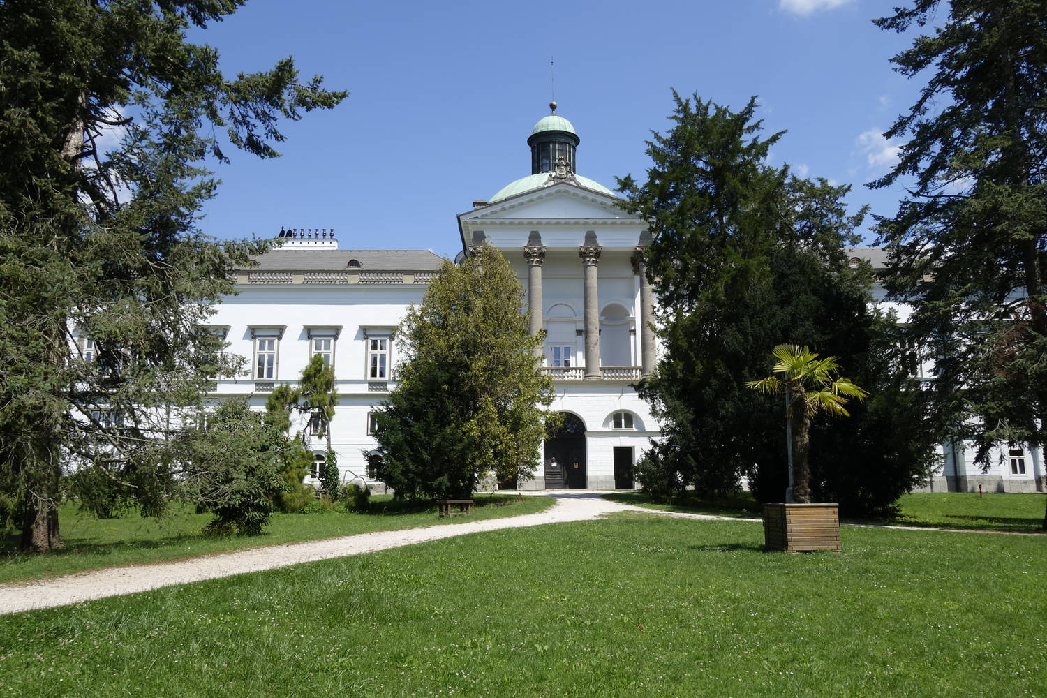 Zámok Topoľčianky