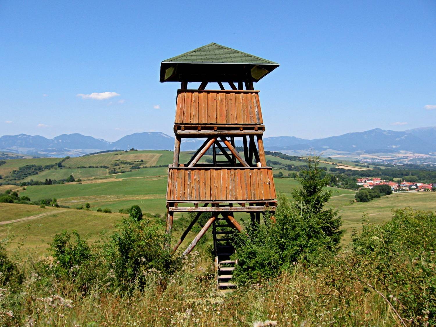 Rozhľadňa Pavčina Lehota